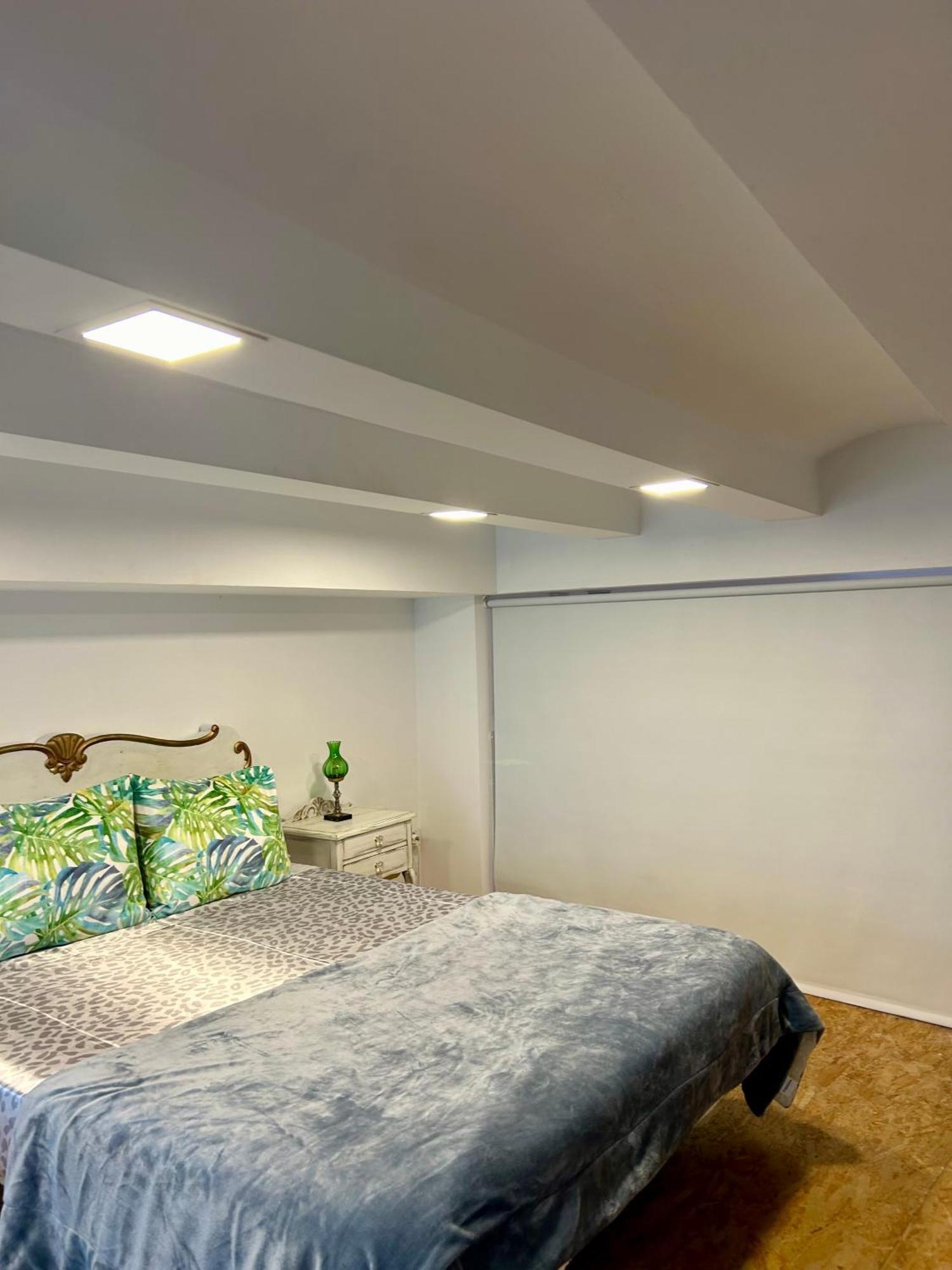 Loft Con Mucha Luz En El Centro Barrio Ruzafa Hébergement de vacances *